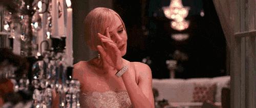 聊时尚|年末想要气场全开，你需要这些点“金”之笔