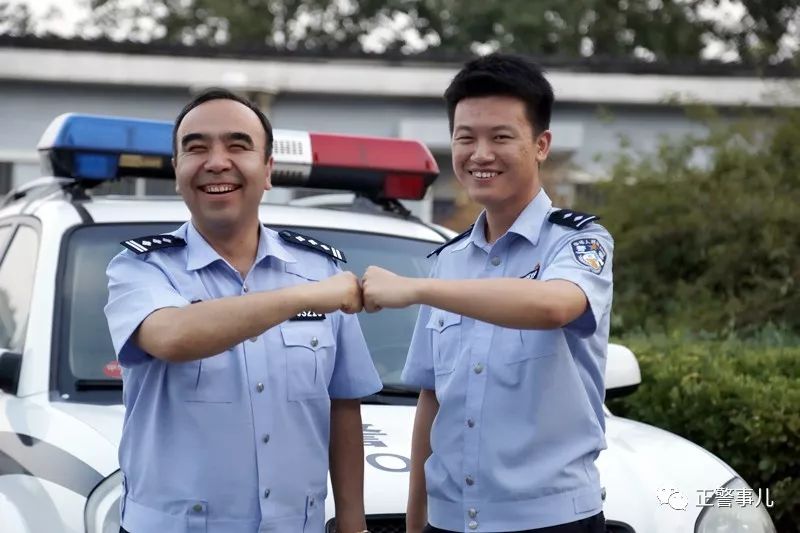 维吾尔族大叔：我在北京当警察！