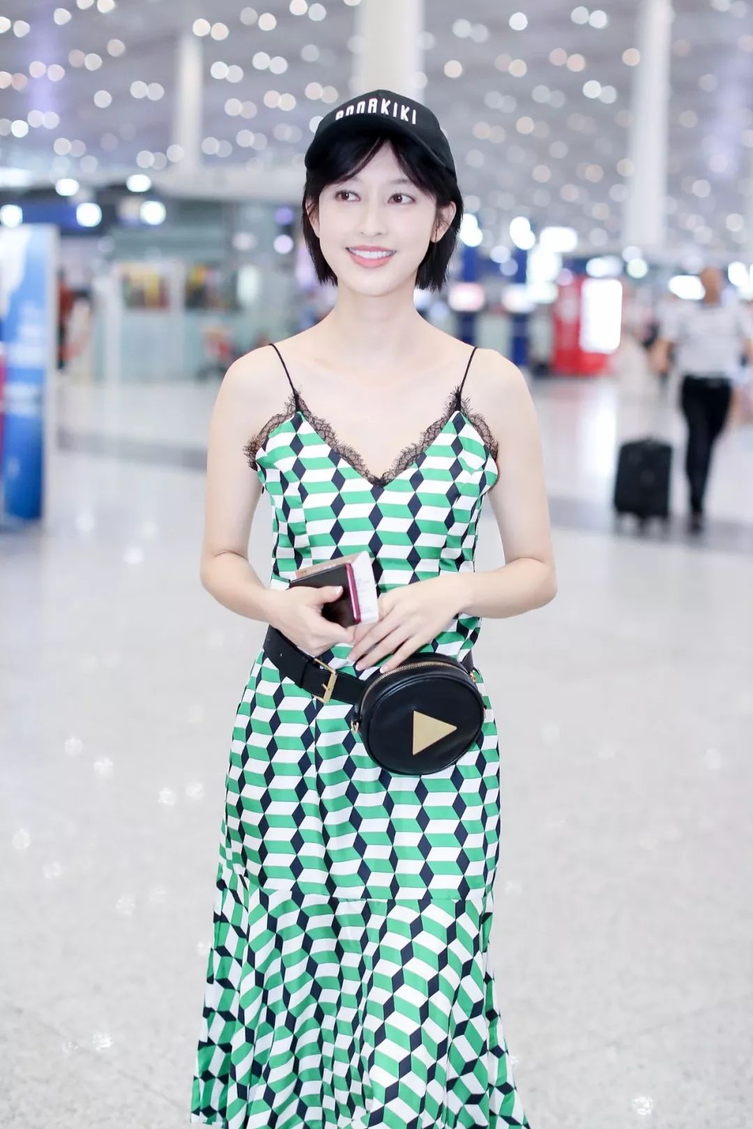 刘雯周冬雨同款打底衫,刘雯周冬雨穿衣搭配