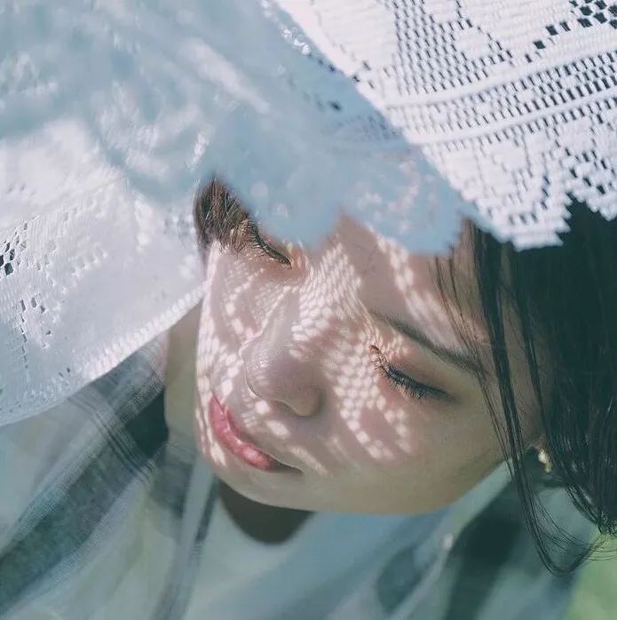 这样拍背影真的太好看了,怎样拍侧脸好看霸气