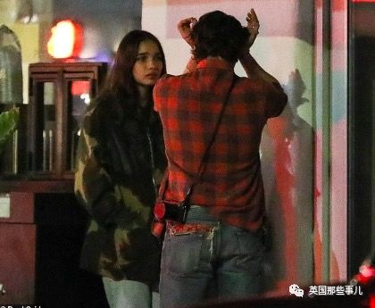 贝克汉姆三个儿子最新消息,贝克汉姆大儿子小时候身体差