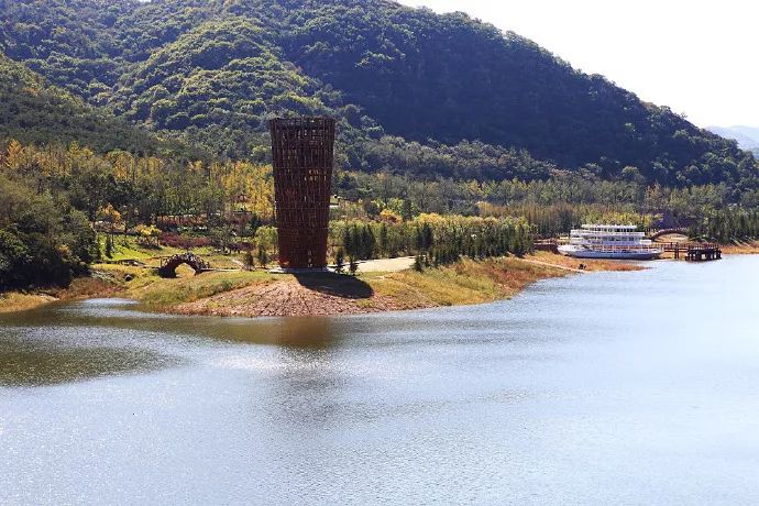 旅行春色棠梨湖公园,旅行大连棠梨湖公园秋叶风景