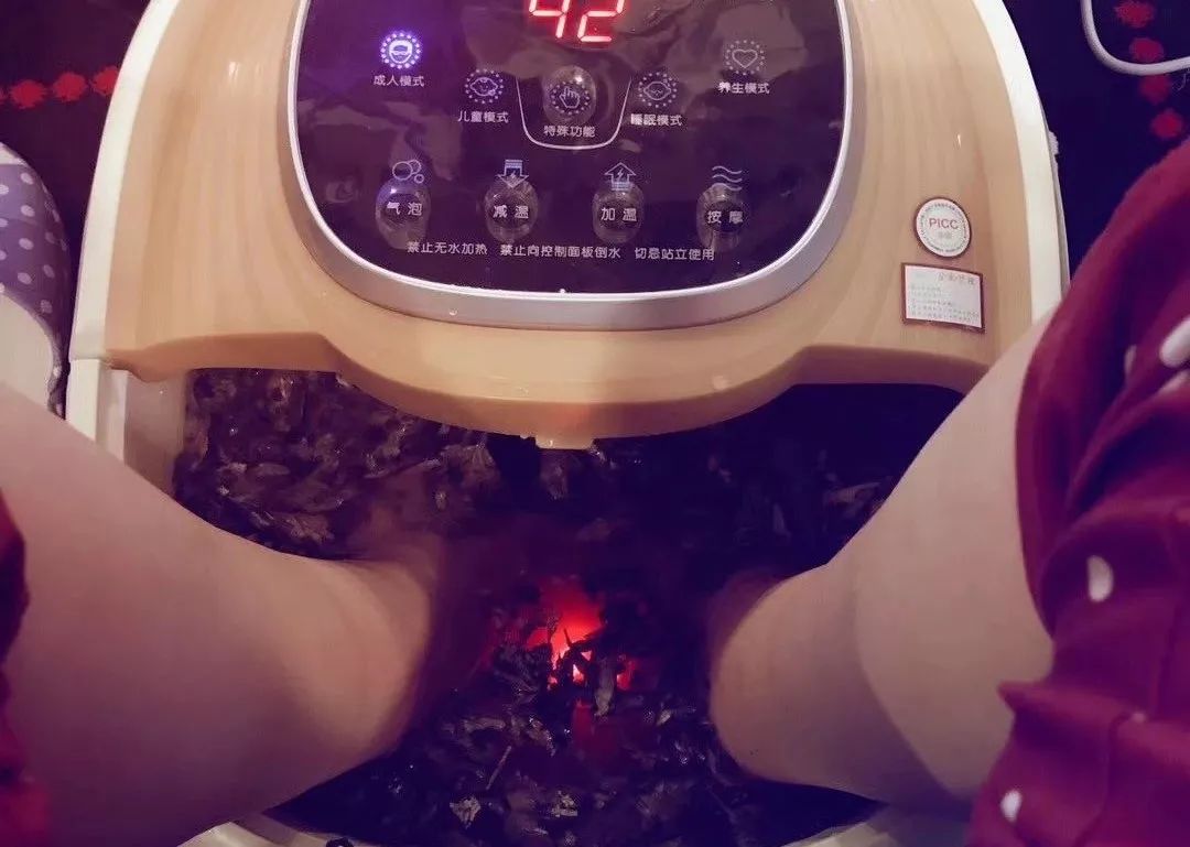 真人秀遇生理期也能撒狗粮,“多喝热水”竟成送命答案