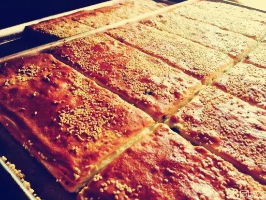 您瞅瞅~咱们老北京的烧饼种类可真不老少