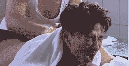 用什么洗澡身体光滑,用什么水洗澡皮肤光滑