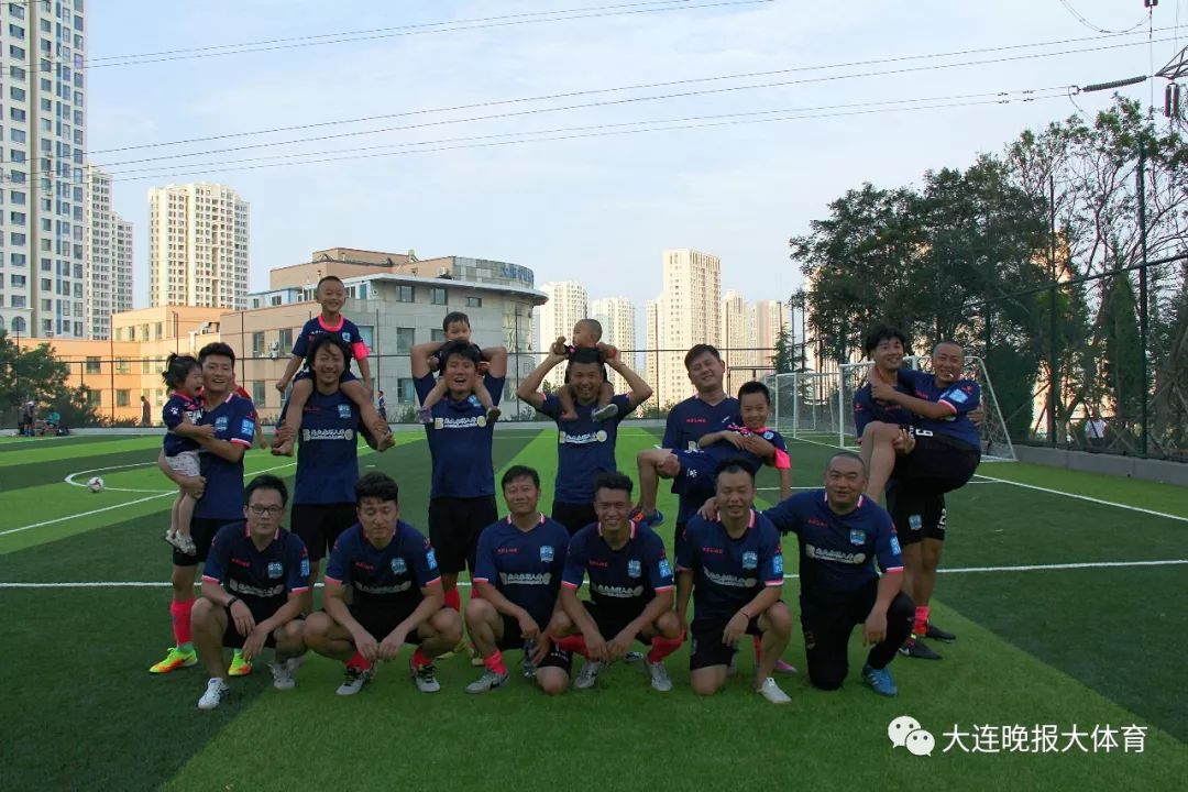 大连泸州老窖足球俱乐部——关于足球和一群人的梦想