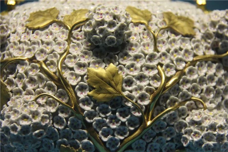 展览|励志史:“模仿”景德镇逆袭成“欧洲第一名瓷”