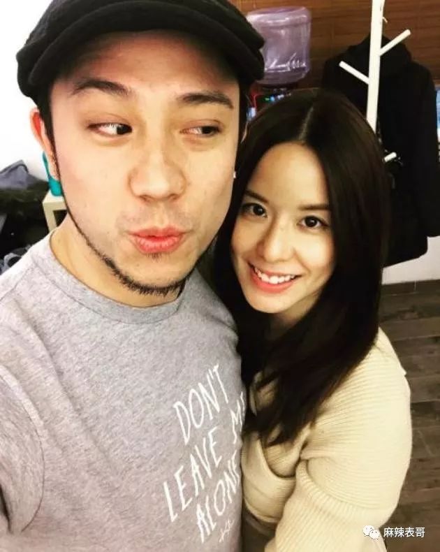 劈腿粉丝生子,刚结婚就被爆脚踩5条船,这…