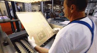 感光法制作pcb教程,pcb冲孔机动图