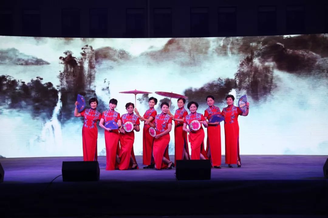 精彩不容错过广场舞36步,精彩表演不容错过