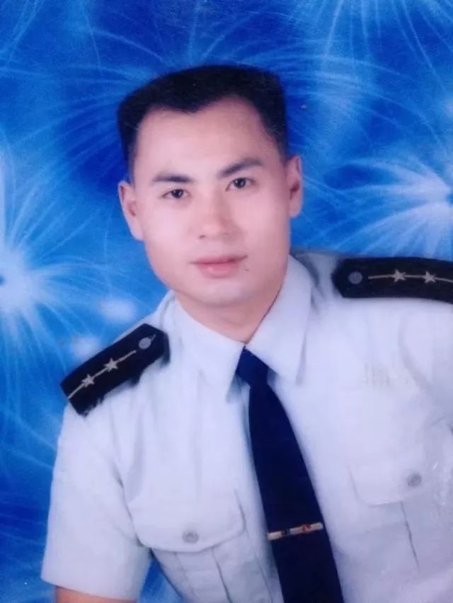 八一特刊老部队,八一特刊不忘当年军旅志