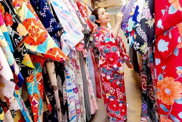 在日本东京体验穿和服需要多少钱,在日本想穿和服