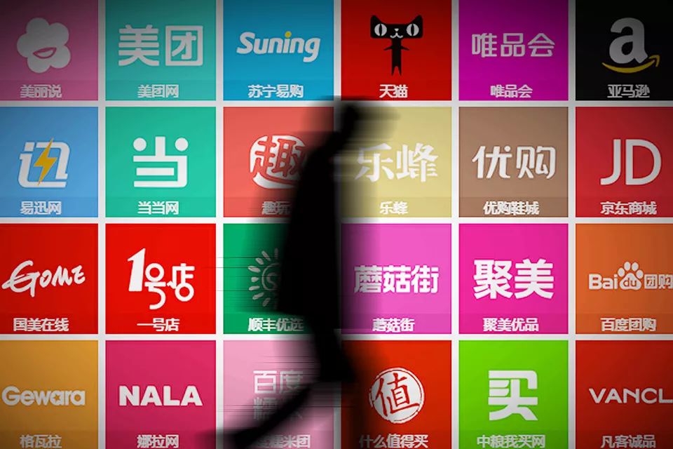 这个卖毛巾起家的女人造出百亿金融黑洞