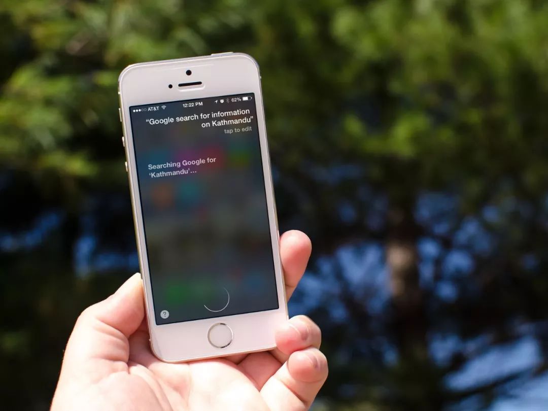 苹果siri偷录用户对话遭集体起诉,苹果回应siri录音用户谈话内容