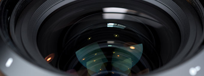 腾龙sp35mm1.4镜身是金属的,腾龙sp17-50mmf2.8镜头