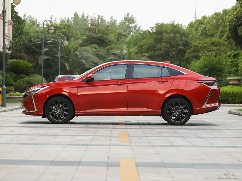 盘点四款十万级家用好车,想买车这四款高颜值车等你来选择