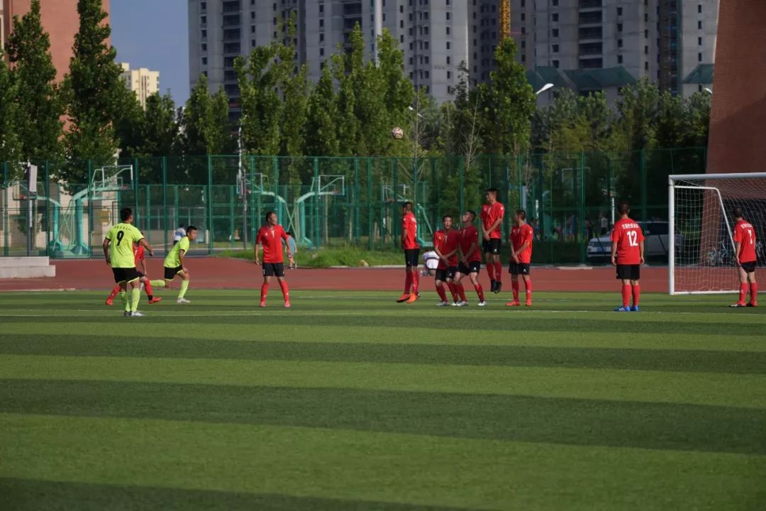 强军杯“卫士动力”业余足球比赛临沂片区火热开赛，*警武**枣庄、菏泽支队首战告捷