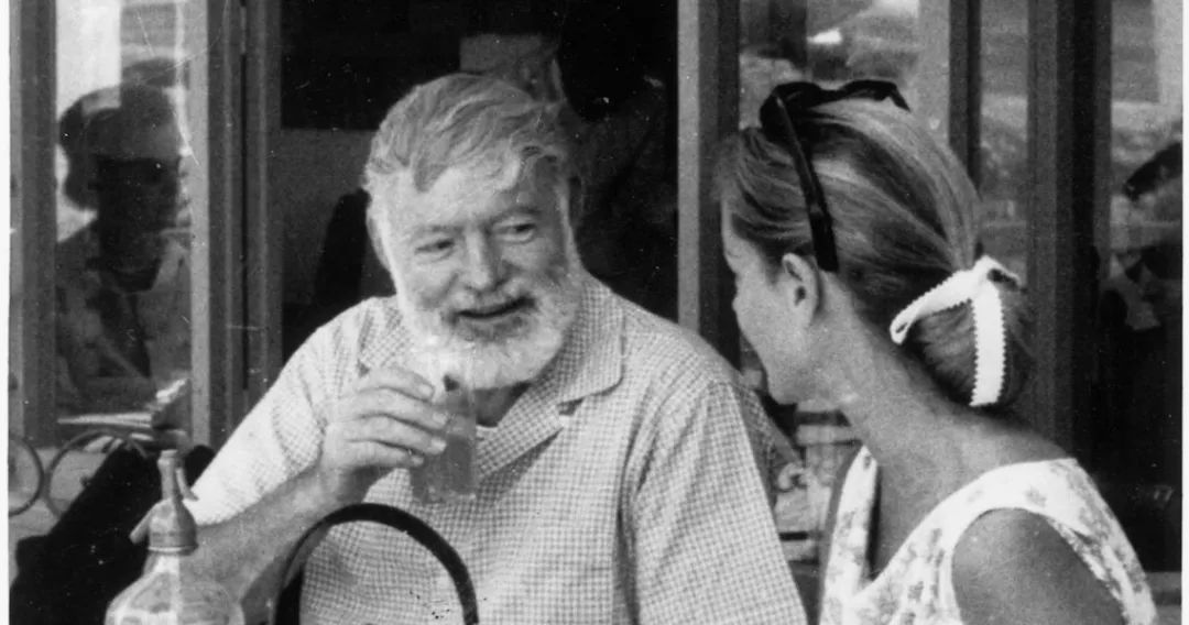 海明威在文学上的巨大成就,谈谈海明威在文学上的巨大成就