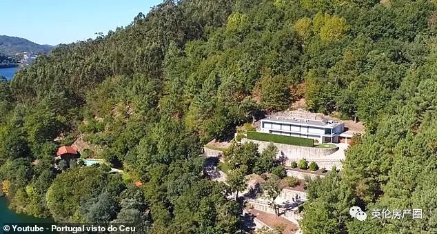 C罗赔钱120万英镑，把自己的葡萄牙山间豪宅卖给了队友佩佩！好兄弟，真仗义