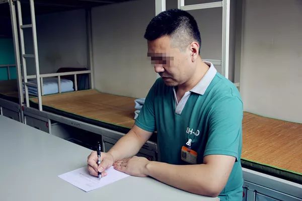 戒毒所弥漫难闻的气味,戒毒所里有什么