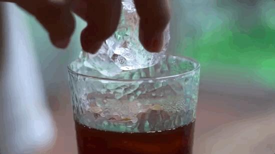 网购越南土特产|炼奶冰咖法包猪肝酱扎肉春卷虾片，一个下午茶全都拥有