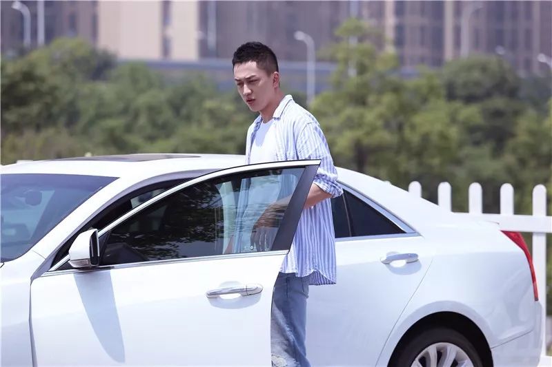 恋梦空间卓逸凡张领领最后约会,恋梦空间张领领和卓逸凡牵手