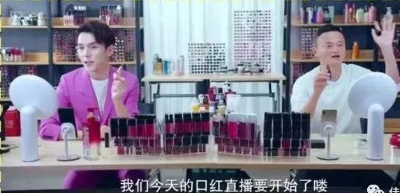 店员营业员可以玩手机吗,手机店店员能玩手机吗