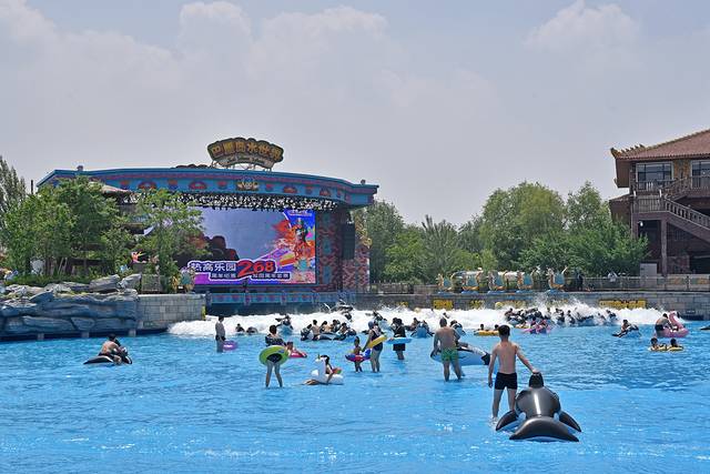 辽宁最刺激的水上乐园,抚顺皇家海洋乐园过山车