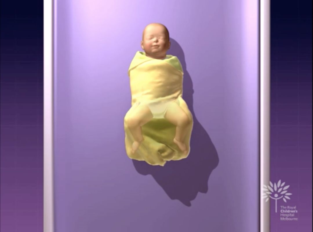 如何安全抱新生儿,宝宝裹襁褓睡会不会影响发育