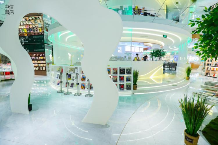 生活主题书店长什么样儿？在莘庄仲盛，刚开业的中信书店又成了打卡地标