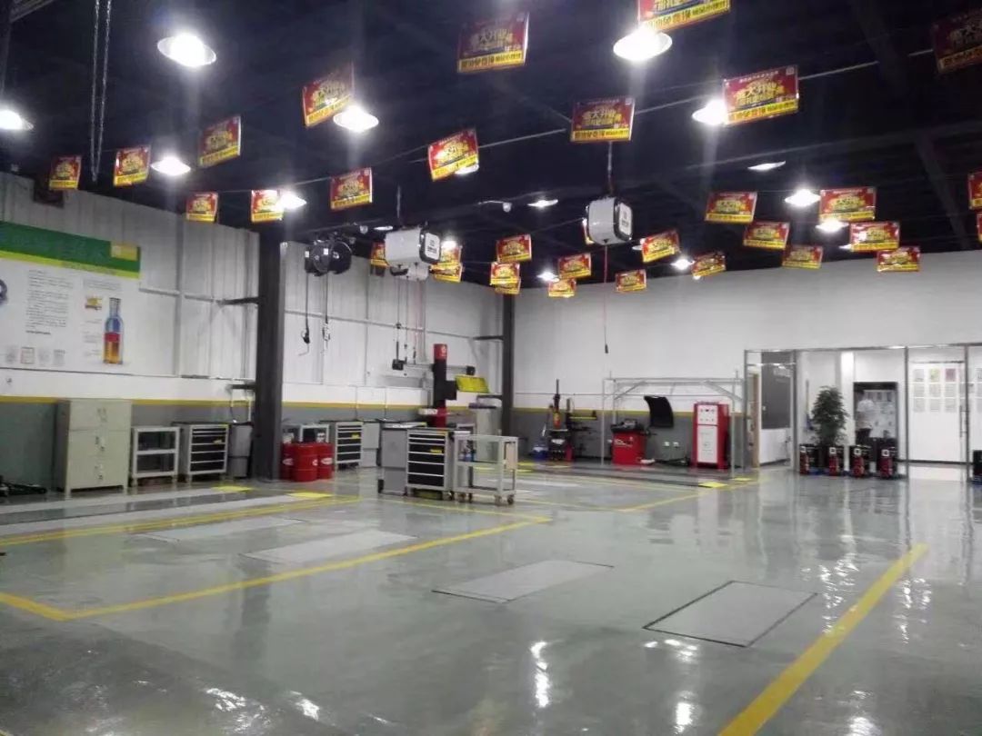 「992|速看」送豪礼！易佰益汽车快修保养开业两周年