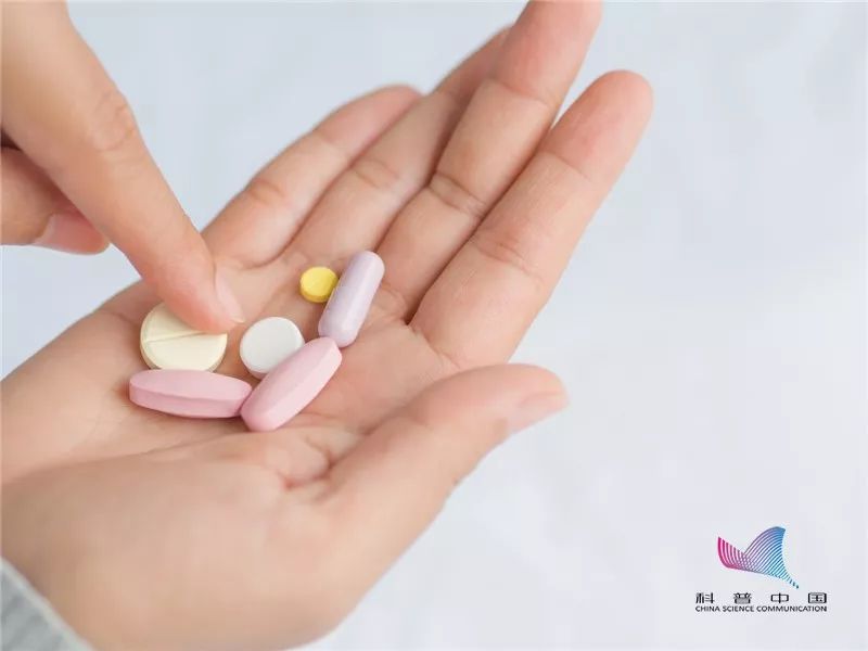 鬼剃头为什么没有掉下来的头发,鬼剃头了头发还能长出来吗