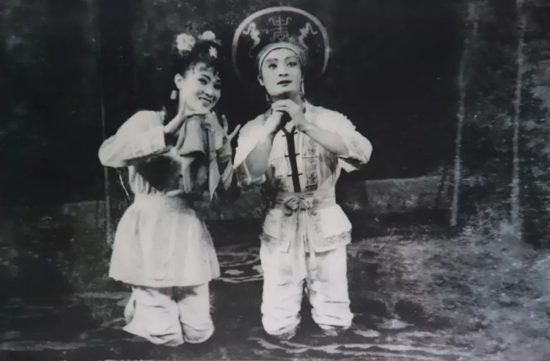 是什么样的一出戏能轰动整座城?