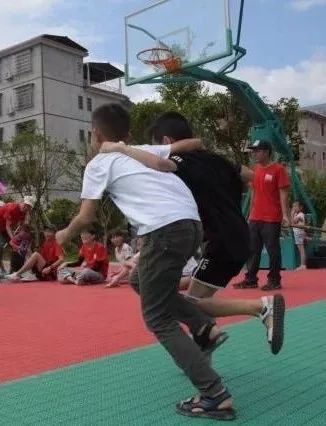 头条|暑期公益行·城乡孩子共享七彩暑假时光