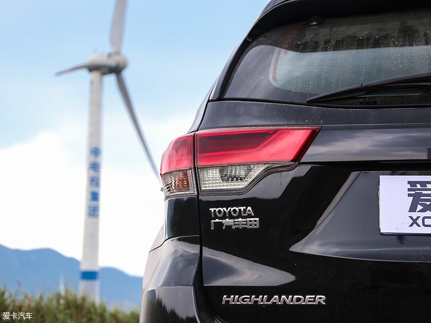 2018新款丰田汉兰达舒适驾驶体验,试驾丰田汉兰达越野能力