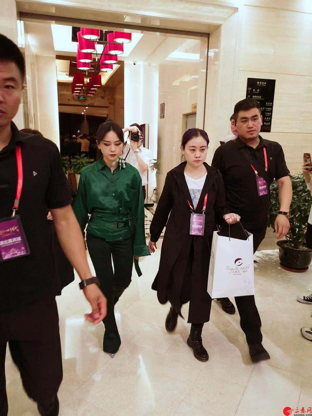 为喜迎新中国成立70周年电影音乐会，大汉天一酒店倾力保驾护航