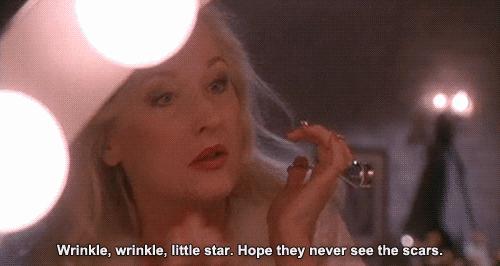 脸上长皱纹涂什么,脸上长皱纹用护肤品有效吗