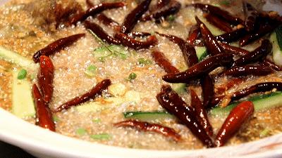 100元左右吃到豪华大餐！聚餐太合适！6款蛙锅！2款酸菜鱼！实力出众