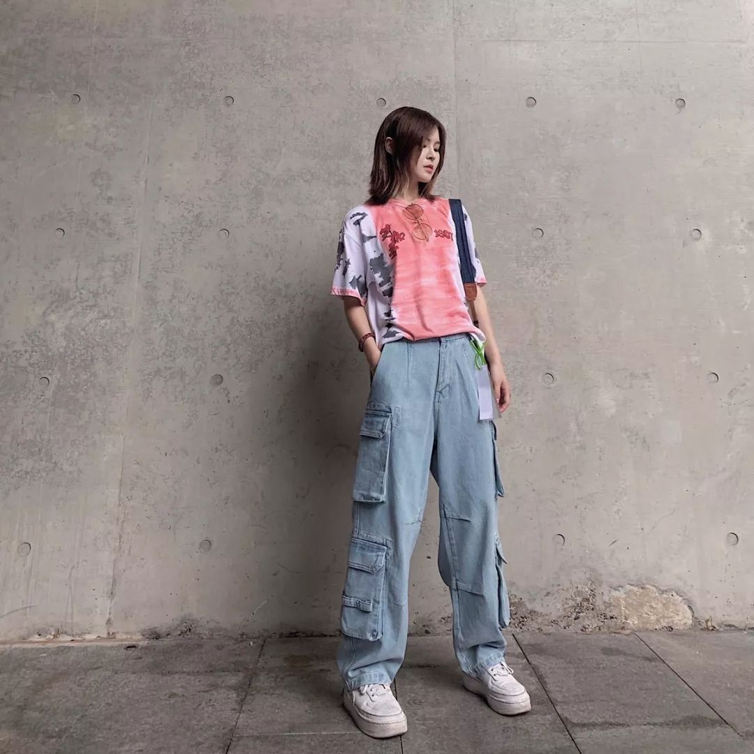 秋日牛仔的日常穿搭,初秋牛仔连衣裙搭配