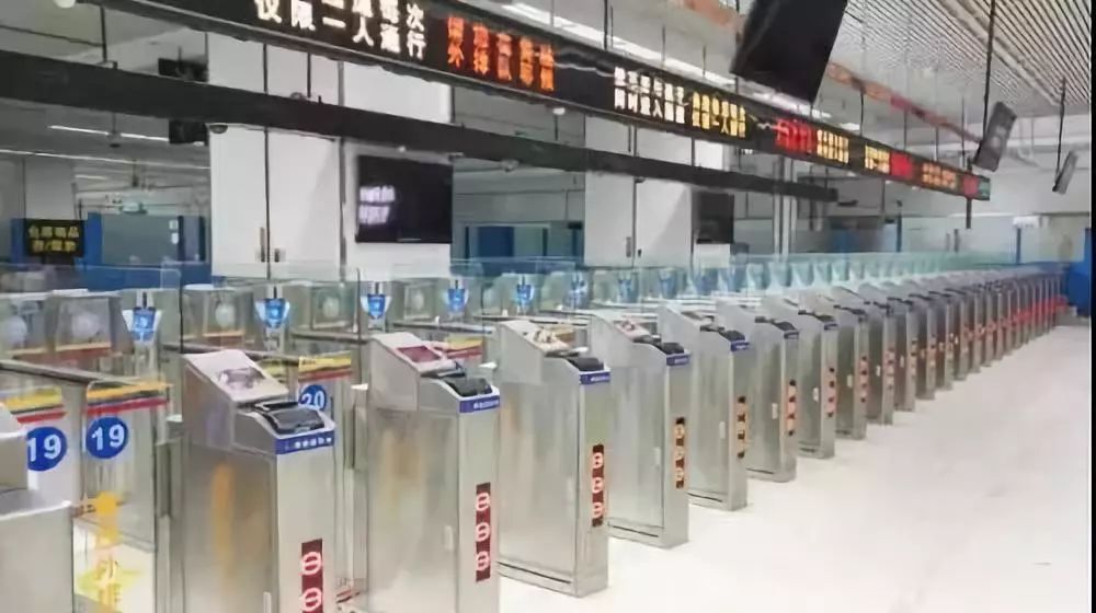 国资小新回答了知乎创始人周源一个问题，网友评论亮了！