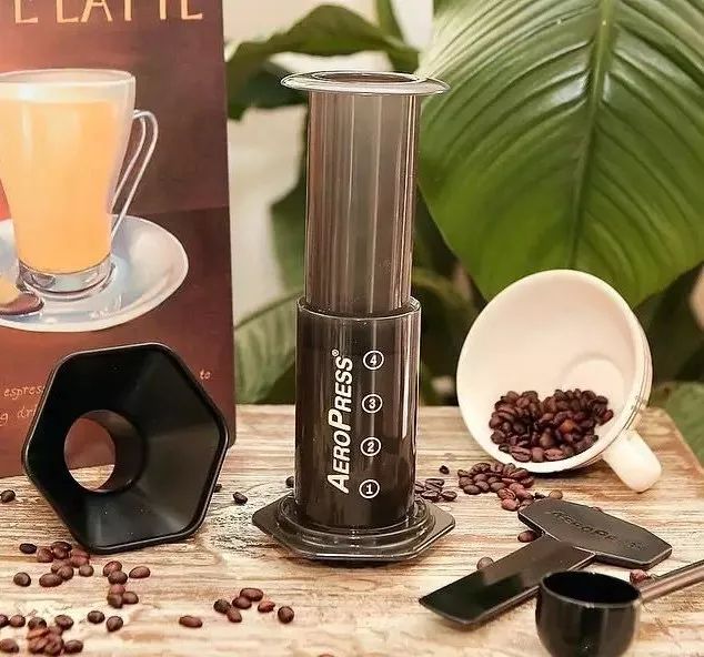 如何判断手冲咖啡的研磨度合适,咖啡粉怎么冲最好喝多少量合适