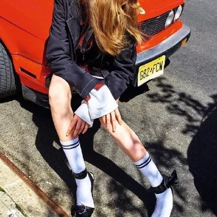 杨幂同款卷边袜,杨幂波点袜时尚大片