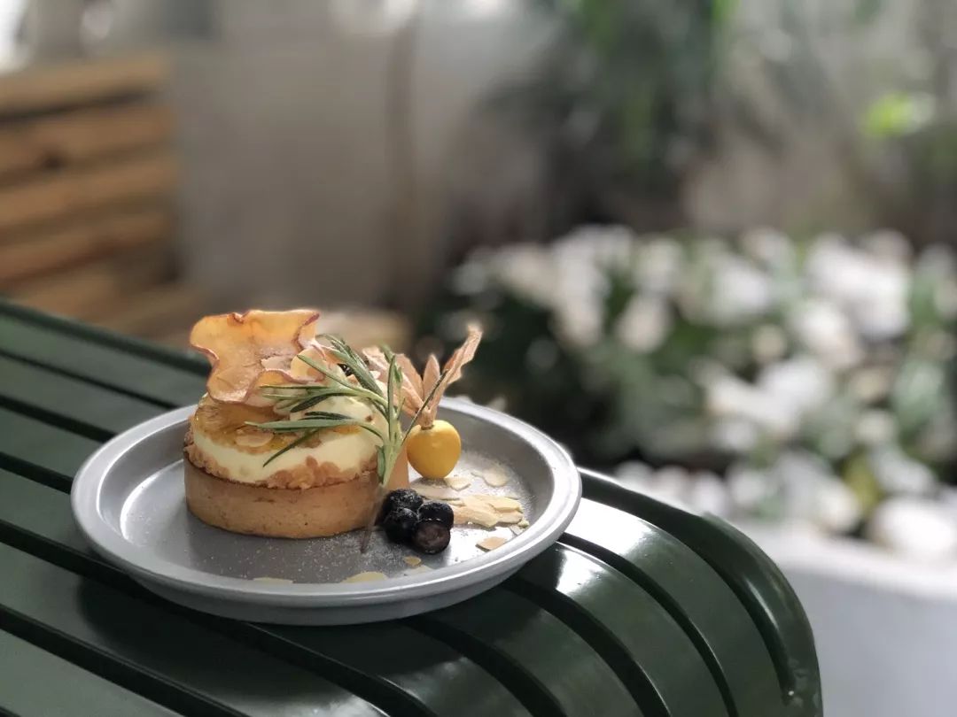 汕头|闹市取静,院子里飘出来虹吸的咖啡香气