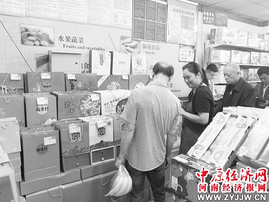 中秋临近月饼消费进入高峰期,中秋将至月饼抢鲜上市流行定制