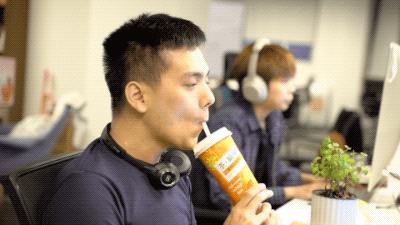 奶茶放冰箱冷藏2天还能喝吗,奶茶放冷藏第二天还能喝吗