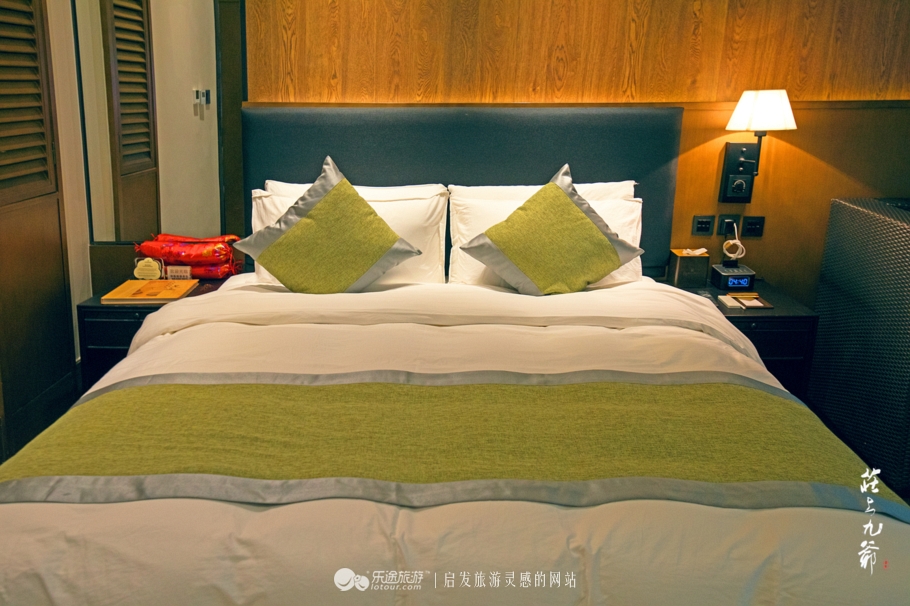 浮云缭绕的白云山上总有一张属于你的床