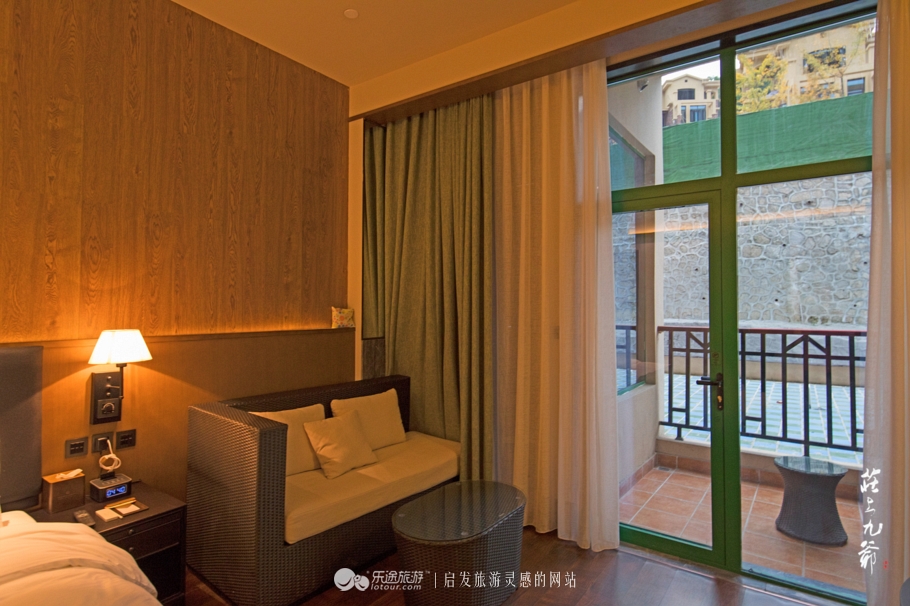 浮云缭绕的白云山上总有一张属于你的床