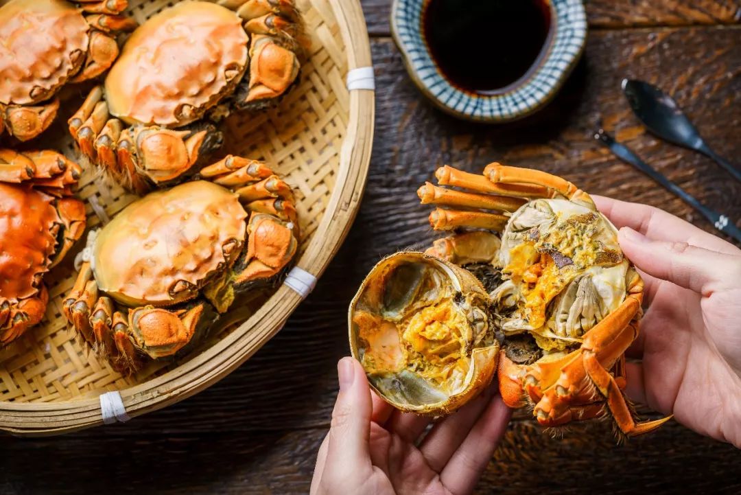 大闸蟹为什么这么好吃,大闸蟹公好还是母好吃