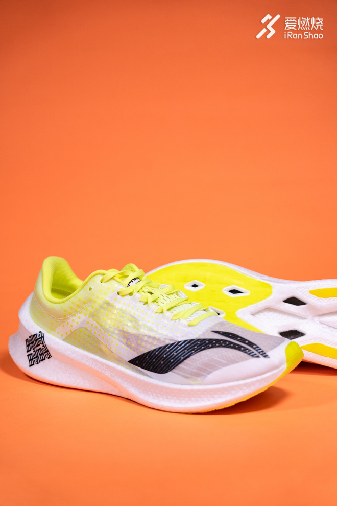 李宁马拉松专业跑鞋推荐飞电跑鞋,李宁竞速跑鞋哪个系列最好