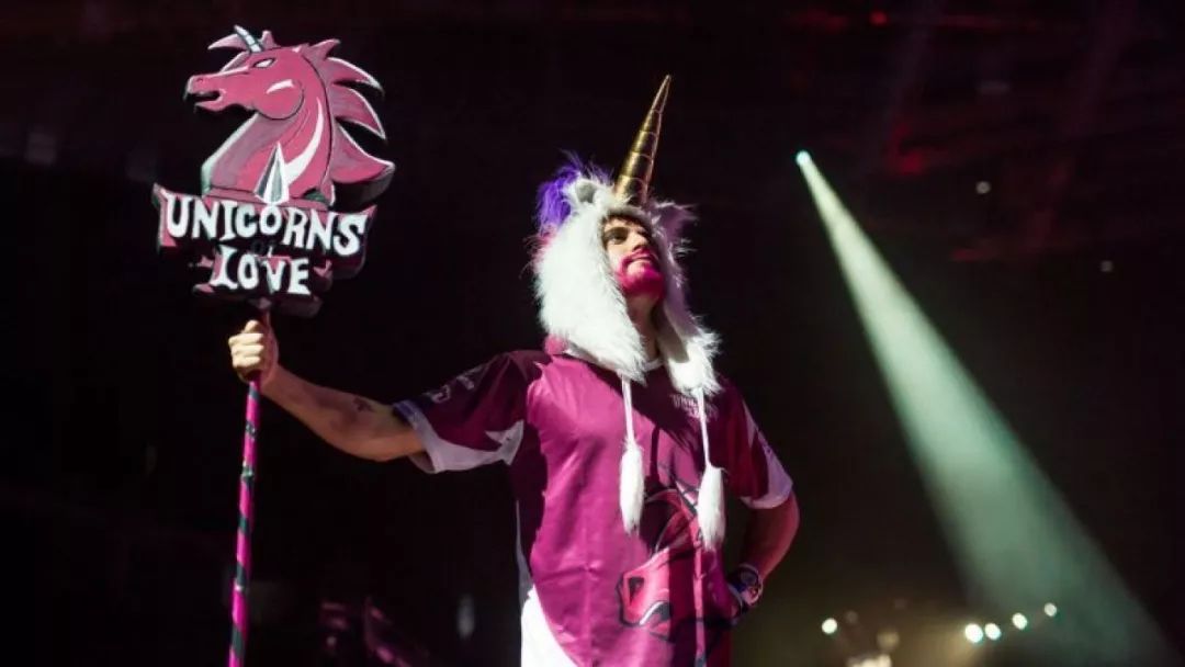 UOL故事：重生之我是独联体战队